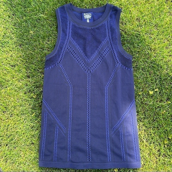 Athleta Two Toned Seamless Tank Top in Navy Blue | Size Small - Picture 6 of 7